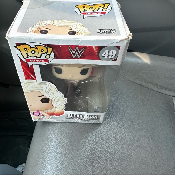 Funko POP! WWE Alexa Bliss #49 Vinyl
Figure - Picture 3 of 6